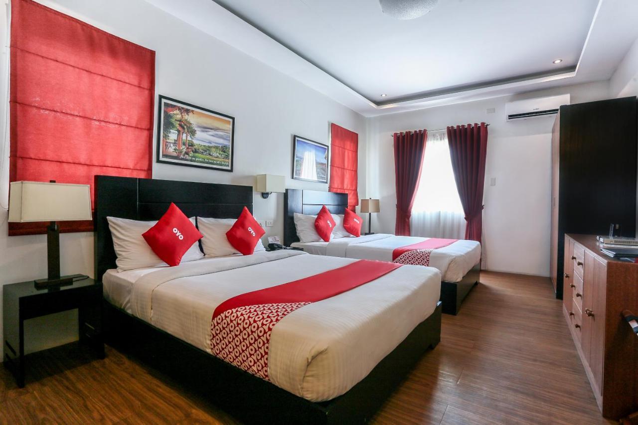 Hotel Capital O 642 The Junction Tagaytay à Tagaytay City Extérieur photo