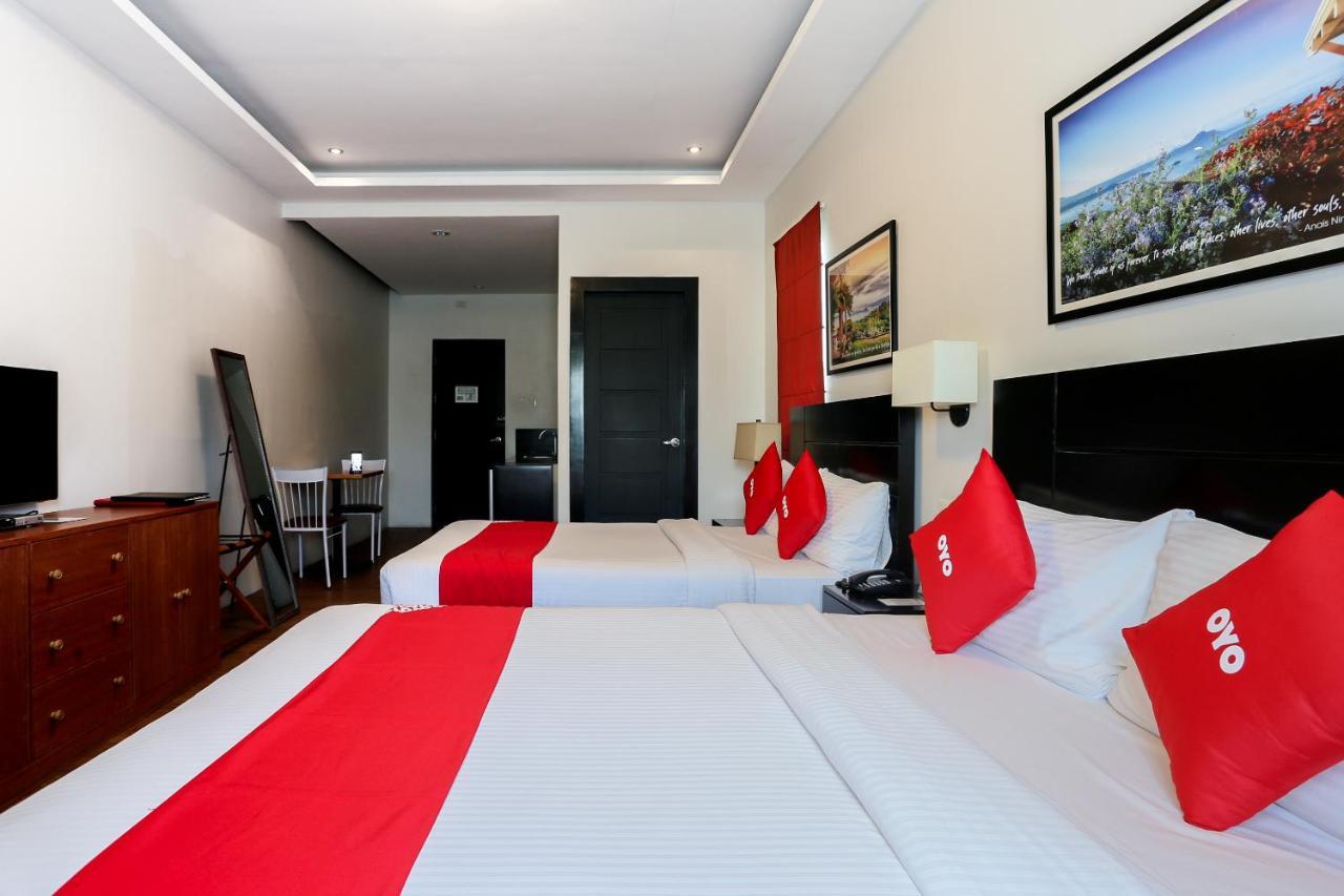 Hotel Capital O 642 The Junction Tagaytay à Tagaytay City Extérieur photo