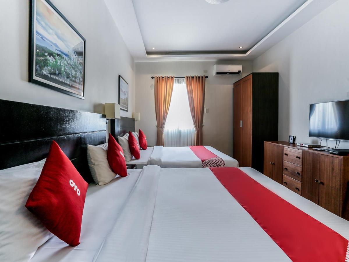 Hotel Capital O 642 The Junction Tagaytay à Tagaytay City Extérieur photo