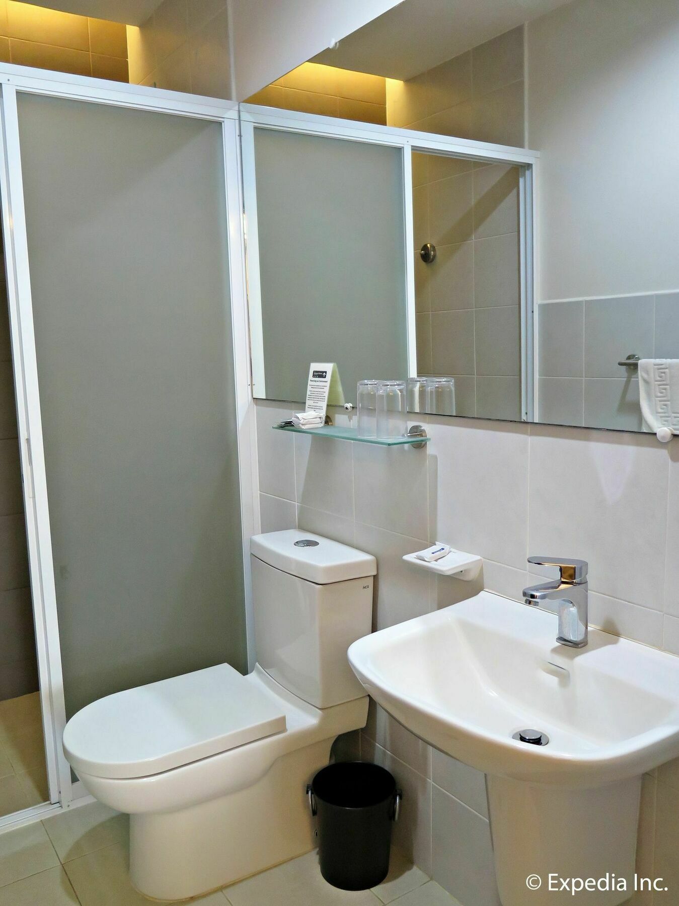 Hotel Capital O 642 The Junction Tagaytay à Tagaytay City Extérieur photo